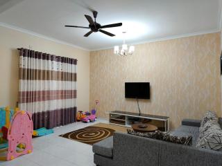 Qaireena Homestay Seremban 2 - Gua Sai - 0