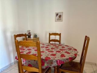 Maison fonctionnelle avec jardin et abordable - Tolone - 8