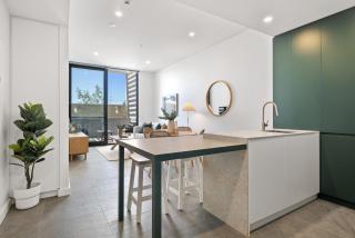 Ground Floor Apartment with Private Courtyard - North Fremantle - 1