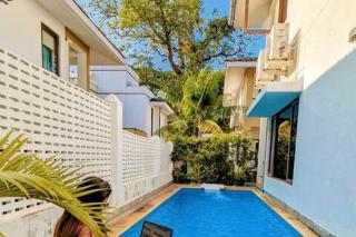 Solace Est 6BR Family Pool Villa Candolim Cook - Candolim - 8