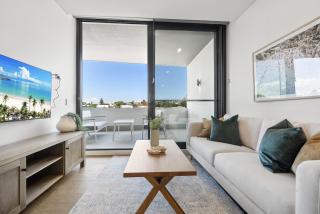Modern 1-Bed Apartment with Views in Fremantle - North Fremantle - 0