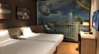 GreenTree Alliance Hotel Chongqing Fortune Plaza Xingfu Square Guangdianyuan Light Rail Station - Chongqing - 3