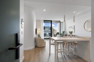 Spacious 2-Bed Apartment in North Fremantle - North Fremantle - 4