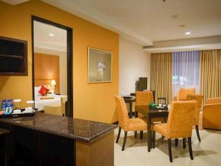 Grage Hotel Cirebon - Cirebon - 4