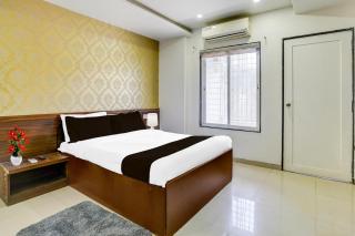 Super Townhouse Godavari Riverbank Formerly Shanti Datta Inn - Nashik - 9