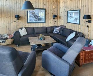 Cabin With Forest Edge Views - Svingvoll - 2