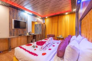 Hill Rive Resort - 2