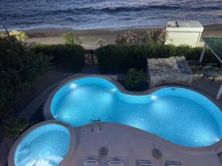 First Line Villa - Dobra Voda - 9