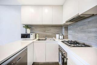 Homebush 2-bedroom apartment with lift & free parking - Sidney - 5