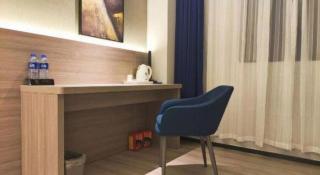 7 Days Premium Jiangmen Wuyi Avenue Gangkou Road - Jiangmen - 1