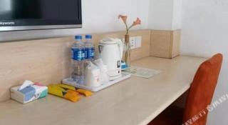 7 Days Inn Luzhou Longma Avenue District Government - Luzhou - 2