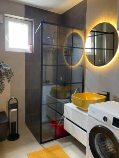 The Yellow Nest, Prishtina City Center! - Prishtinë - 3