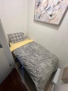 Stylish 2BR Townhouse Near Yaletown Walk to Seawall and Cafes - Vancouver - 3