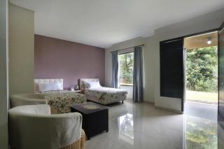 Fafa Hill Hotel and Resort - Bogor - 2