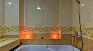 Tan Binh Hotel - Dong Hoi - 4