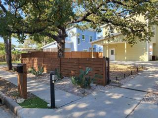 East Austin Crib - Austin - 0