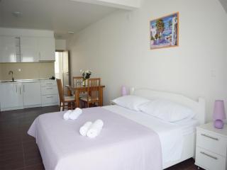 APARTMENTS KING 2 - 2
