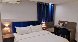 7 Days Inn Lvliang Bus Terminal - Luliang - 1