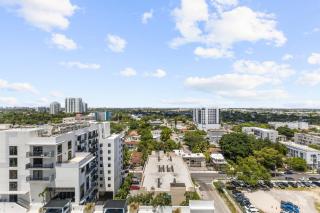 2Bedroom 2 Bath condo 10 Mins Walking To Jackson Memorial Hospital - 2