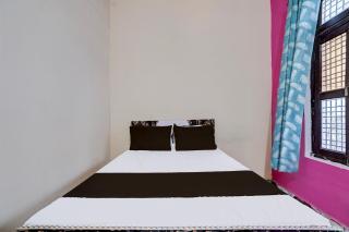 SPOT ON B.K PHOOLPUR HOTEL & FAMILY RESTAURANT - Prayagraj - 2