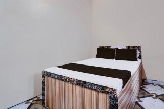SPOT ON B.K PHOOLPUR HOTEL & FAMILY RESTAURANT - Prayagraj - 0