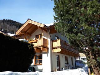 Apartment in Bramberg am Wildkogel with parking space - Bramberg am Wildkogel - 2