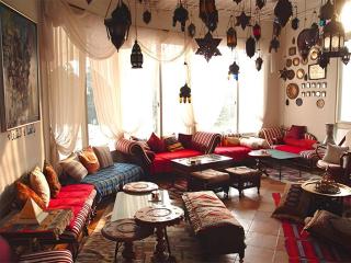 Arabian Art Hotel & Gallery - Onjuku - 9