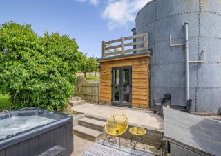 Caban Silo - Henfynyw Upper - 0