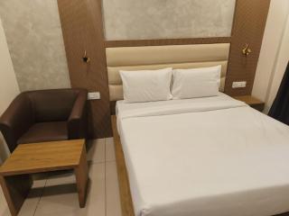 HOTEL ROTANO Garden - Bangalore - 4