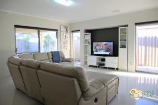 Family Home Canning Vale by EBL - Perth - 2
