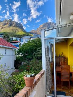 Bright & Sunny Table Mountain stay - 0