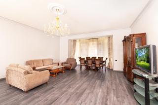 Lux Apartment On Amiryan Street, 2 Bedrooms, 2 Bathrooms, Open Balcony - Ereván - 9