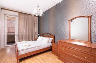 Lux Apartment On Amiryan Street, 2 Bedrooms, 2 Bathrooms, Open Balcony - Ereván - 4