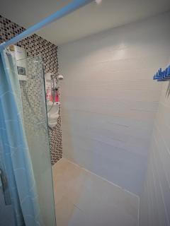 Condo In Bangkok With Pool and Garden - - 6