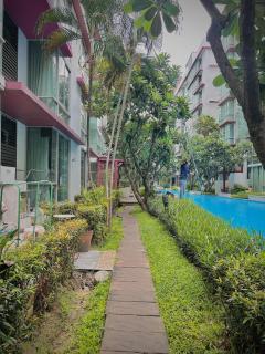 Condo In Bangkok With Pool and Garden - - 9