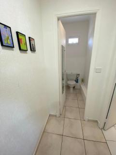 Bright and spacious 1 bedroom apartment with sofa bed in living room , French Riviera - Saint-Laurent-du-Var - 2