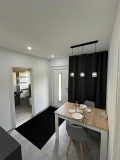 1 Zimmer Apartment mit Bad an der Stadt Grenze Berlins - Blankenfelde - 3