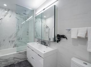 Stunning Apartment in Manhattan with Patio - 1