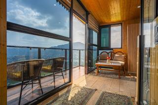 Echo By The Lakes Pet-friendly Retreat by the Lake With Game Zone & Garden - 9