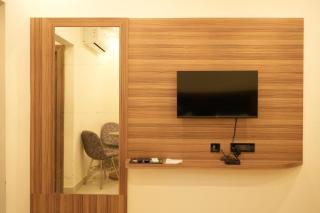 11 Leaf Hotel - Bhubaneshwar - 9