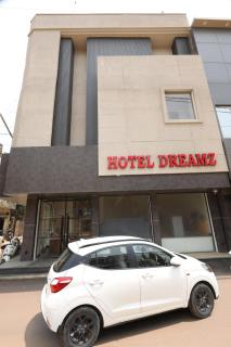 Hotel Dreamz - Karnal - 6
