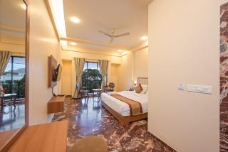 Hotel Aristro Lonavala - Lonavala - 5