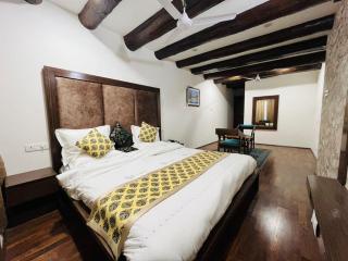 Main Street Inn - Srinagar - 8