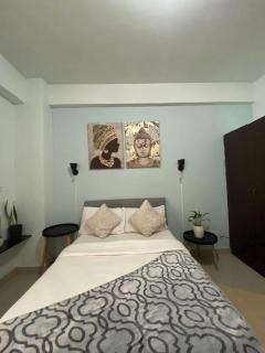 Ohana buenbyahe affordable staycation at F RESIDENCEs near at mrt shaw megamall and starmall - Manila - 3