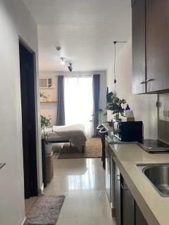 Ohana buenbyahe affordable staycation at F RESIDENCEs near at mrt shaw megamall and starmall - Manila - 2