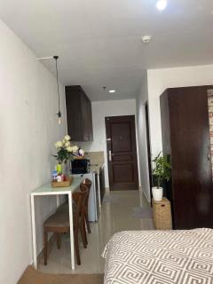 Ohana buenbyahe affordable staycation at F RESIDENCEs near at mrt shaw megamall and starmall - Manila - 1