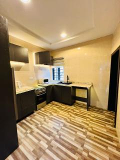 Shabby Luxury Apartment - Lagos - 5
