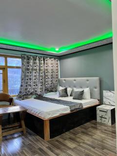 Universal Comfort Guest House - Kargil - 7