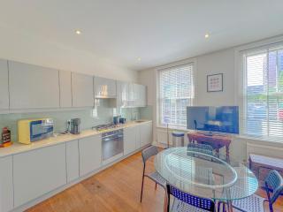 Pass the Keys Stylish 1 bed Soho Flat - 8