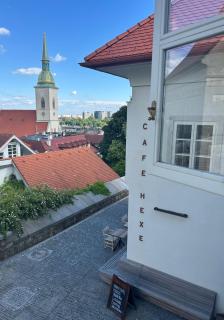 Apartments Cafe Hexe - Bratislava - 3